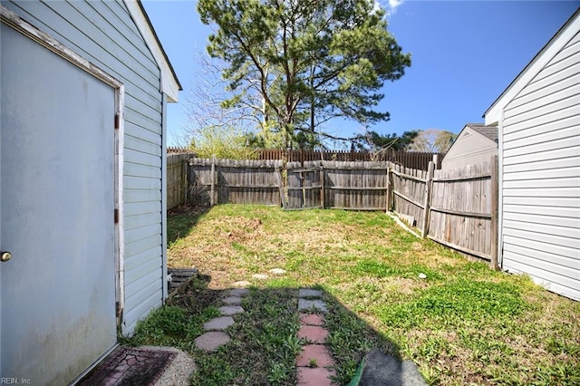 2117 King James Ct, Carrollton, VA 23314 - view of yard