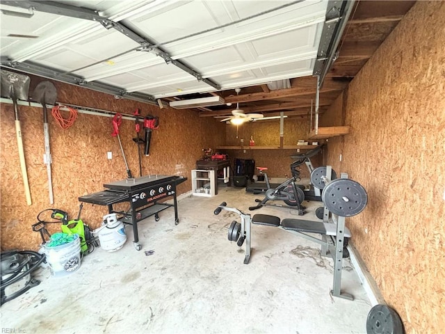 1135 Virginia Ave, Chesapeake, VA 23324 - garage with a workshop area