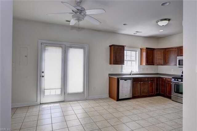 225 Quarterpath Rd, Williamsburg, VA 23185 - kitchen featuring stainless steel appliances, baseboards, ceiling fan, light tile patterned flooring, and recessed lighting