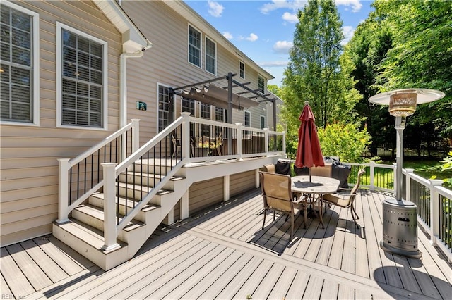 122 Merchant Man Ct, Williamsburg, VA 23185 - wooden terrace with outdoor dining space