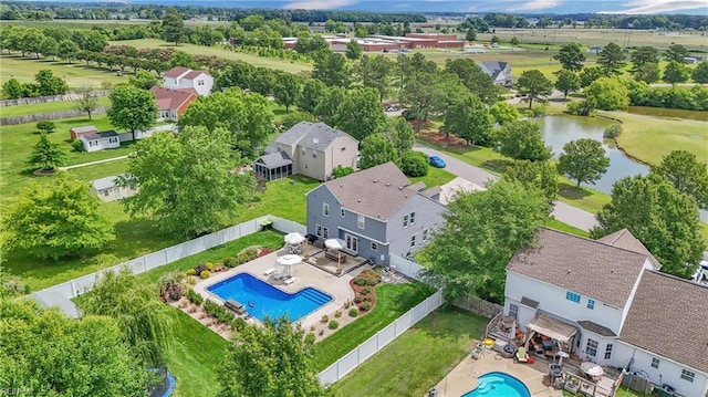 170 Eagle Creek Rd, Moyock, NC 27958 - aerial view of a pool area and a large body of water