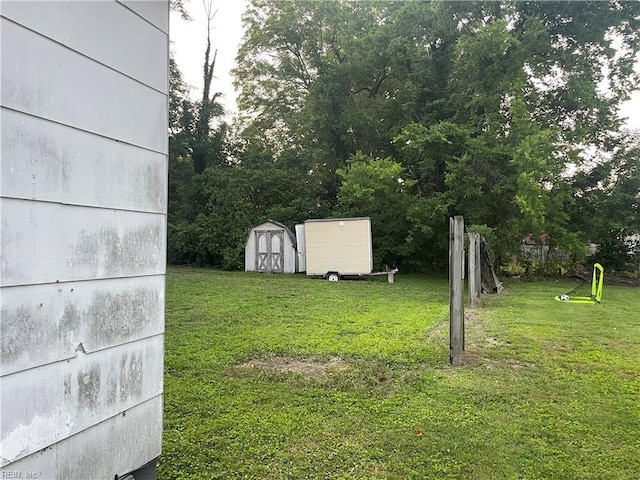 203 Windsor Ave, Smithfield, VA 23430 - view of grassy yard