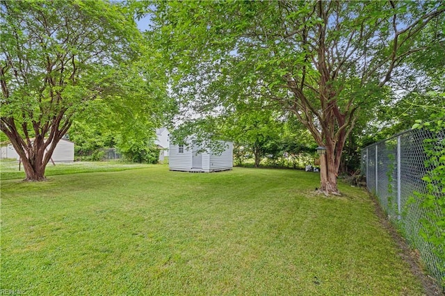 1014 Rowe St, Hampton, VA 23669 - view of yard