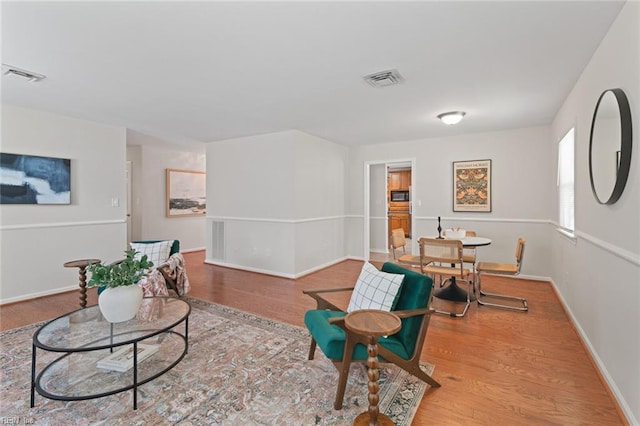 191 Compton Pl, Newport News, VA 23606 - sitting room featuring wood finished floors and baseboards