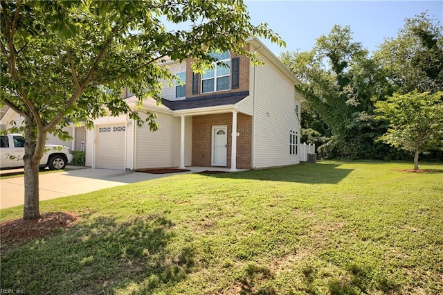 7556 Villa Ct, Gloucester, VA 23061 - view of front of house featuring driveway, brick siding, a garage, and a front yard