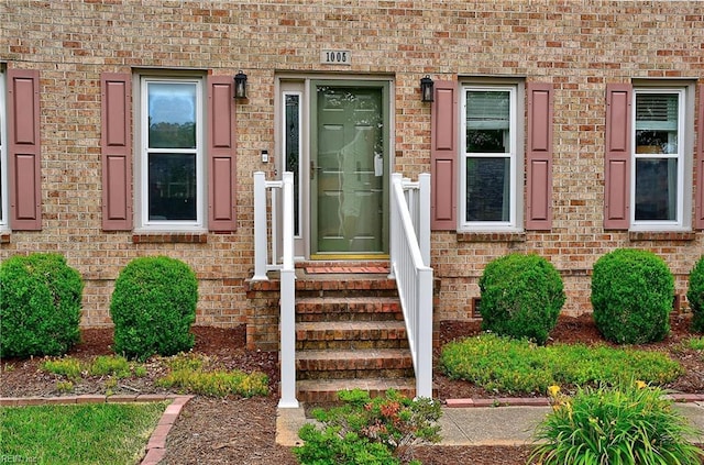 1005 Minden Rd, Virginia Beach, VA 23464 - doorway to property with brick siding