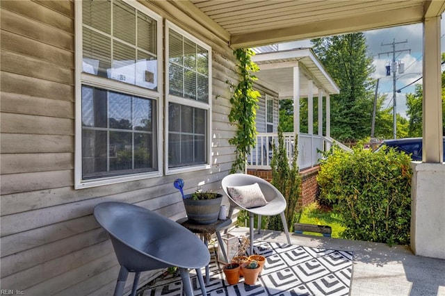 2105 Portlock Rd, Chesapeake, VA 23324 - view of covered porch