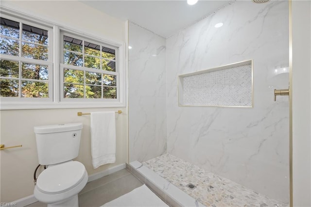 166 Windward Way, Port Haywood, VA 23138 - full bath with a marble finish shower, toilet, and baseboards