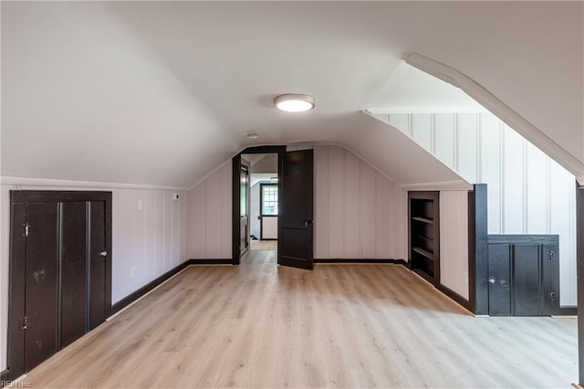 1943 Sycamore Ln, Norfolk, VA 23523 - additional living space with wood finished floors and vaulted ceiling