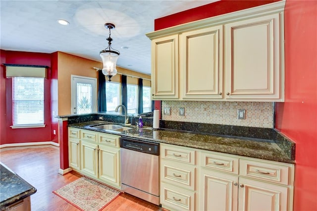 313 Queen Ct, Smithfield, VA 23430 - kitchen with dishwasher, cream cabinetry, a sink, light wood-type flooring, and recessed lighting