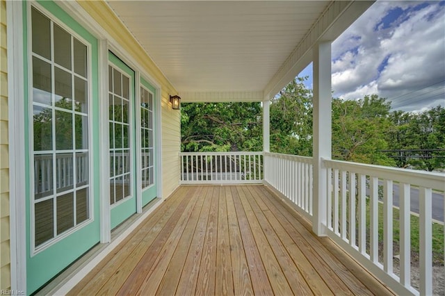 515 Buckroe Ave, Hampton, VA 23664 - view of wooden deck