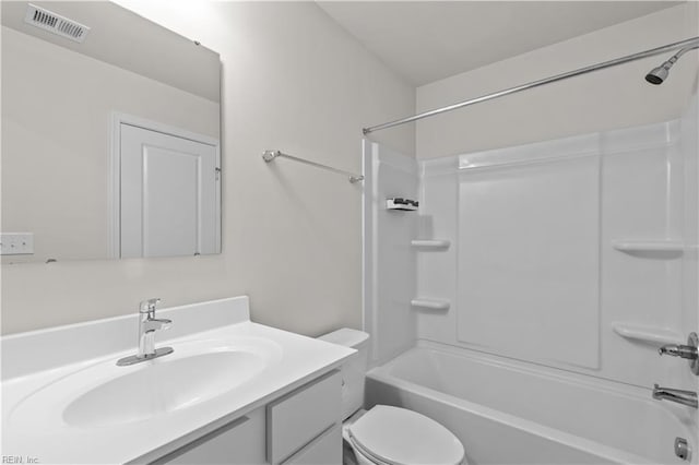1102 Lakeview Cv, Smithfield, VA 23430 - bathroom featuring tub / shower combination, vanity, and toilet