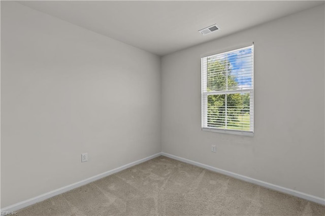 1102 Lakeview Cv, Smithfield, VA 23430 - carpeted spare room featuring baseboards