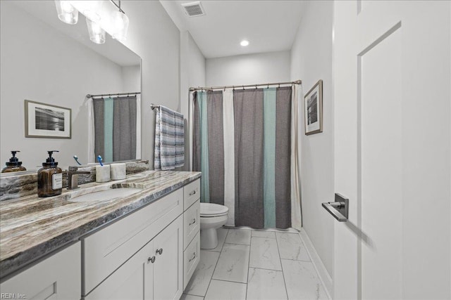 909 Los Colonis Dr, Virginia Beach, VA 23456 - bathroom with marble finish flooring, toilet, vanity, baseboards, and curtained shower