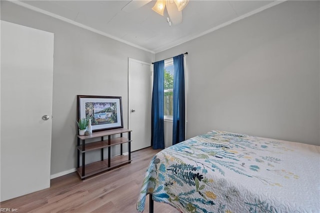 423 Cedar Dr, Hampton, VA 23669 - bedroom featuring light wood-style flooring, crown molding, and ceiling fan