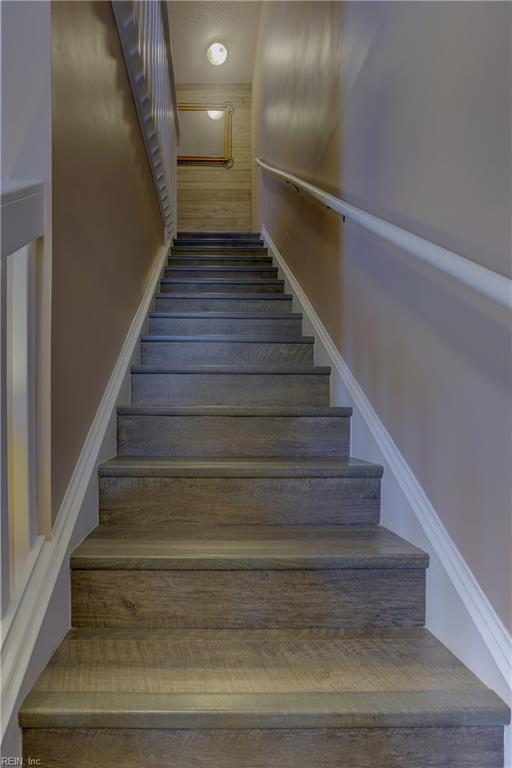 1808 Kensal Green Dr, Virginia Beach, VA 23456 - view of staircase