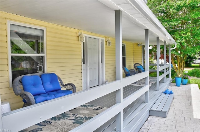 808 High Point Ave, Virginia Beach, VA 23451 - porch featuring outdoor lounge area