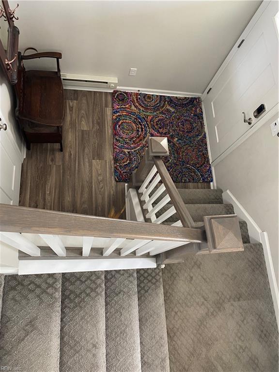 1010 Kings Land Ct, Williamsburg, VA 23185 - view of stairway