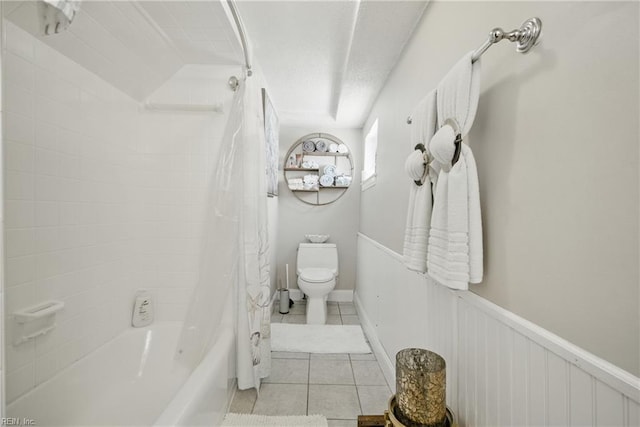 5133 E Princess Anne Rd, Norfolk, VA 23502 - bathroom featuring toilet, tile patterned flooring, and shower / bathtub combination with curtain