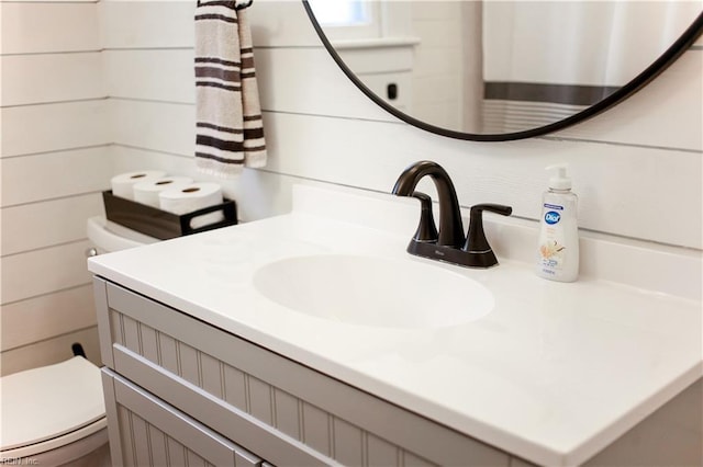 327 Brightwood Ave, Hampton, VA 23661 - bathroom with toilet and vanity