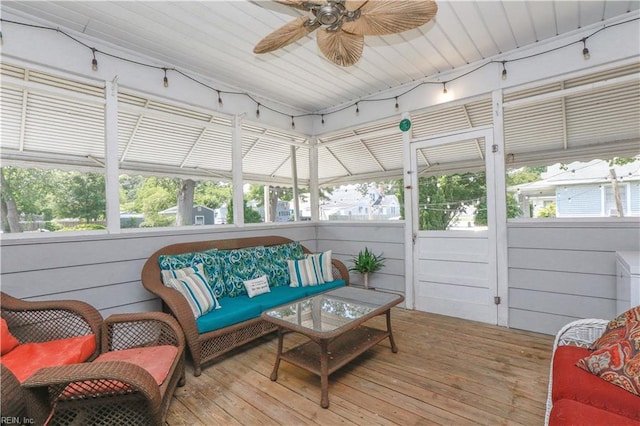 327 Brightwood Ave, Hampton, VA 23661 - sunroom featuring ceiling fan and an outdoor hangout area