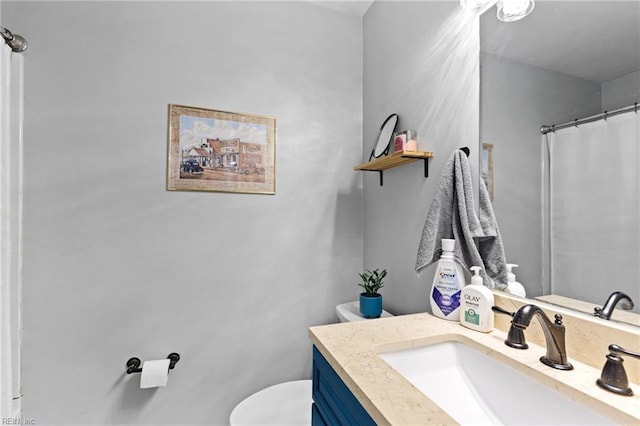 560 Davis St, Virginia Beach, VA 23462 - bathroom with vanity, toilet, and a shower with curtain