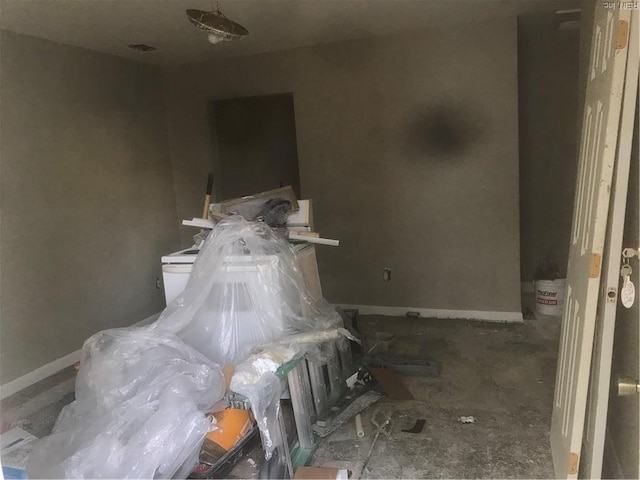 3227 Vimy Ridge Ave, Norfolk, VA 23509 - detailed view of baseboards