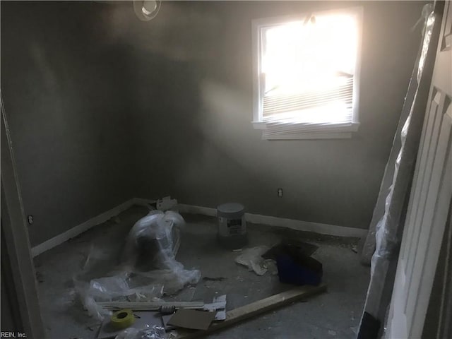 3227 Vimy Ridge Ave, Norfolk, VA 23509 - unfurnished room with baseboards