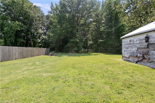 1040 Poquoson Ave, Poquoson, VA 23662 - view of yard