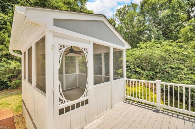 105 Londonderry Ln, Williamsburg, VA 23188 - wooden deck featuring a sunroom