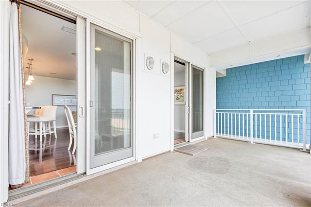 3738 Sandpiper Rd Unit 413, Virginia Beach, VA 23456 - view of patio