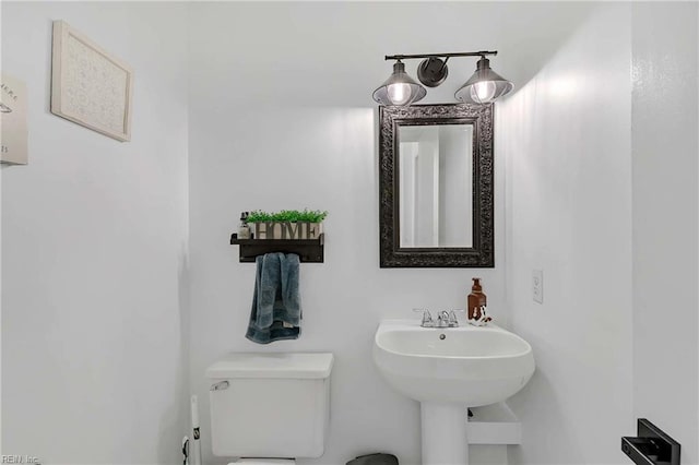 1 Smith St, Poquoson, VA 23662 - half bath featuring toilet