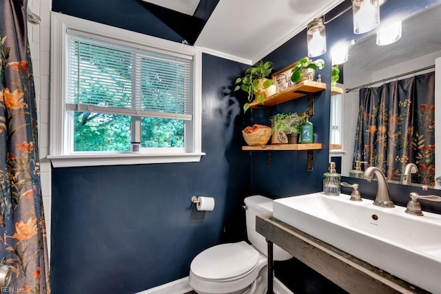 401 Kings Point Rd, Virginia Beach, VA 23452 - full bathroom featuring toilet, healthy amount of natural light, vanity, curtained shower, and ornamental molding