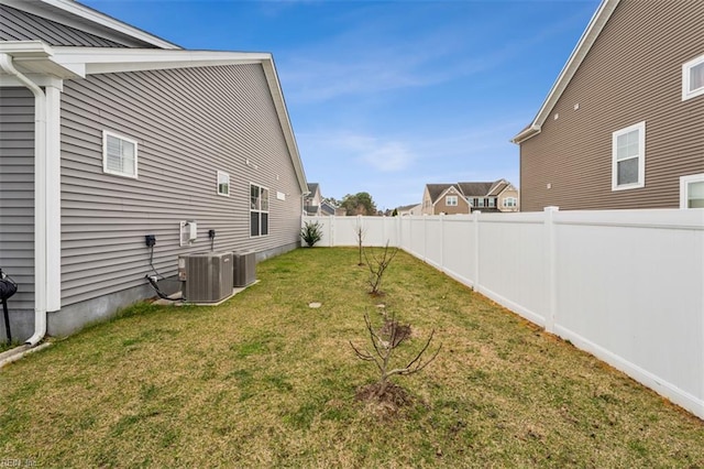 1652 Teton Ct, Chesapeake, VA 23320 - view of yard with central AC