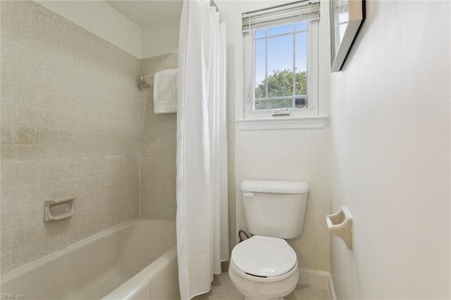 2438 Blue Castle Ct, Virginia Beach, VA 23454 - bathroom with toilet, shower / bath combo, and baseboards