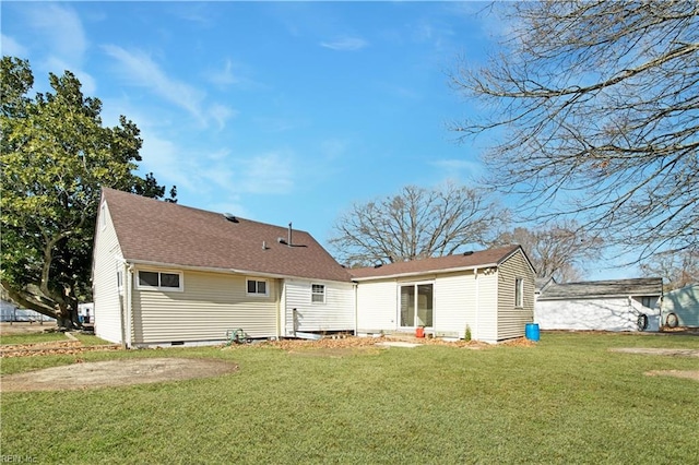 3124 Choctaw Dr, Virginia Beach, VA 23464 - back of property featuring a yard and a shingled roof