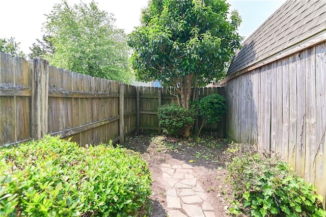 785 Biltmore Dr, Virginia Beach, VA 23454 - view of fenced backyard