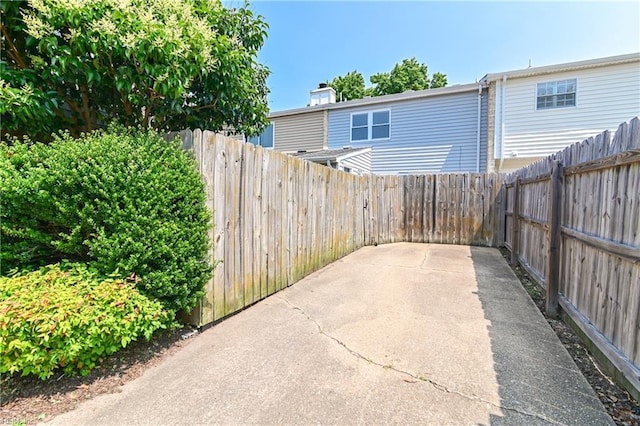 785 Biltmore Dr, Virginia Beach, VA 23454 - fenced backyard featuring a patio