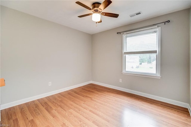 32 Gunter Ct, Hampton, VA 23666 - unfurnished room featuring light wood-style flooring, ceiling fan, and baseboards