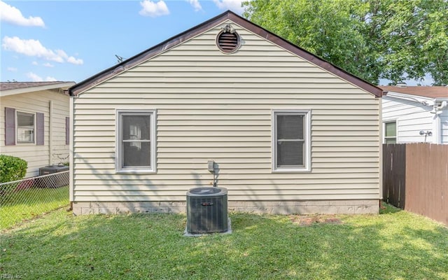 1535 Vine St, Norfolk, VA 23523 - view of side of home featuring central AC unit