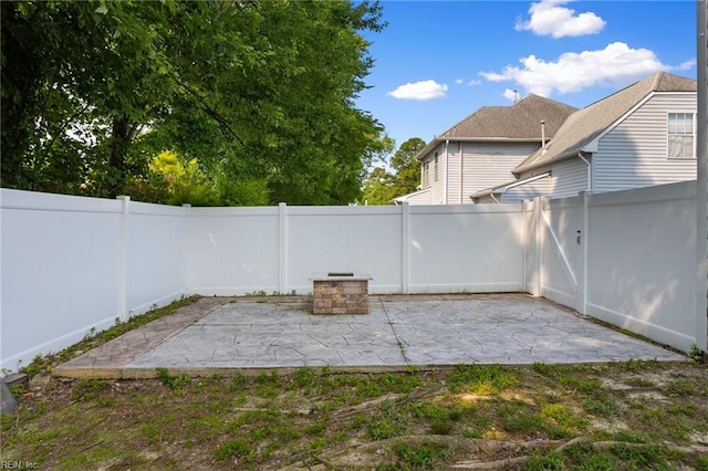 2389 Kerr Dr, Virginia Beach, VA 23454 - fenced backyard featuring a patio area
