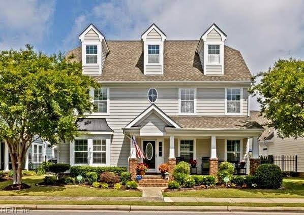 5548 Arboretum Ave, Virginia Beach, VA 23455 - view of front facade featuring a porch