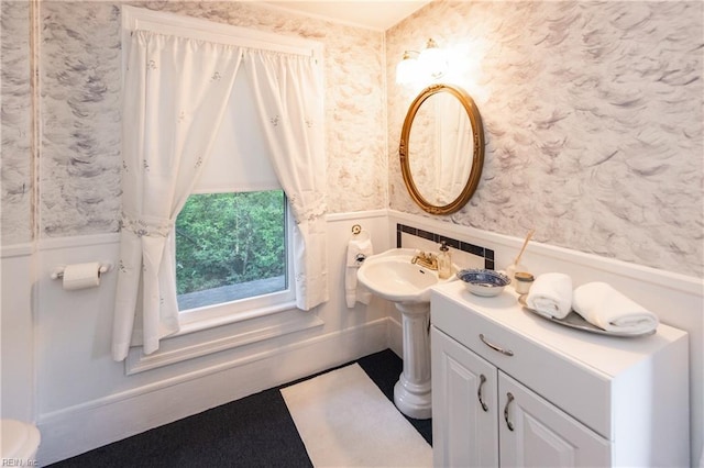 1330 Laurel Cres, Norfolk, VA 23505 - bathroom with wallpapered walls and a wainscoted wall