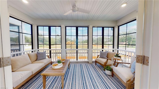 909 Jennings Ln, Chesapeake, VA 23322 - sunroom / solarium with outdoor lounge area and ceiling fan