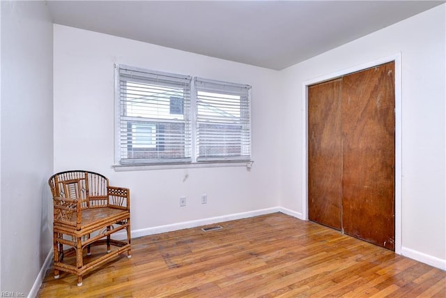 115 Bowen Dr, Hampton, VA 23666 - living area with light wood finished floors and baseboards