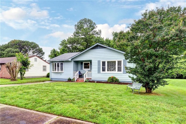 115 Bowen Dr, Hampton, VA 23666 - view of front of property with a front lawn