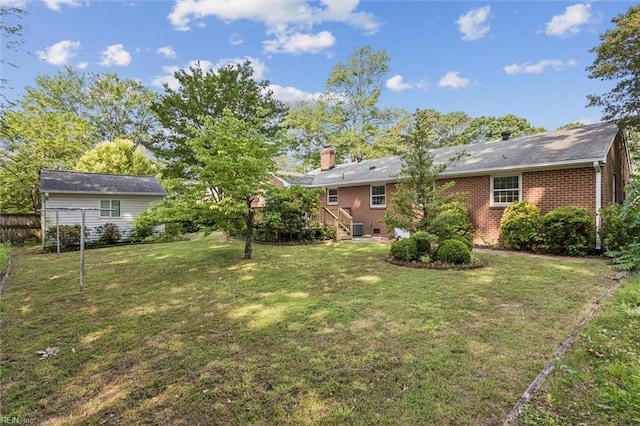122 Avery Cres, Newport News, VA 23606 - view of yard
