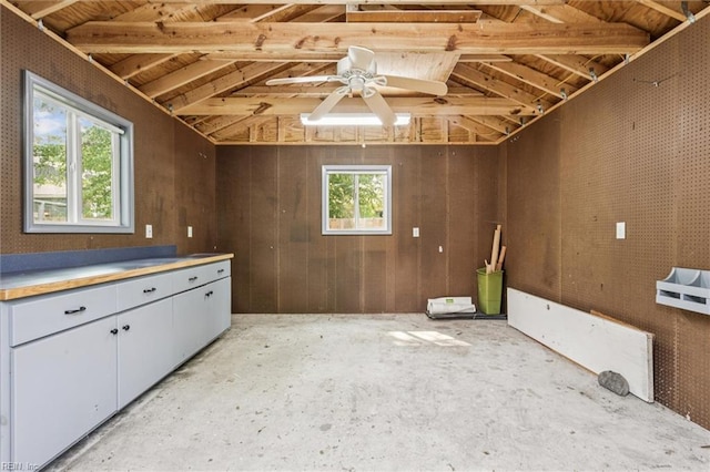 122 Avery Cres, Newport News, VA 23606 - miscellaneous room featuring vaulted ceiling and a ceiling fan