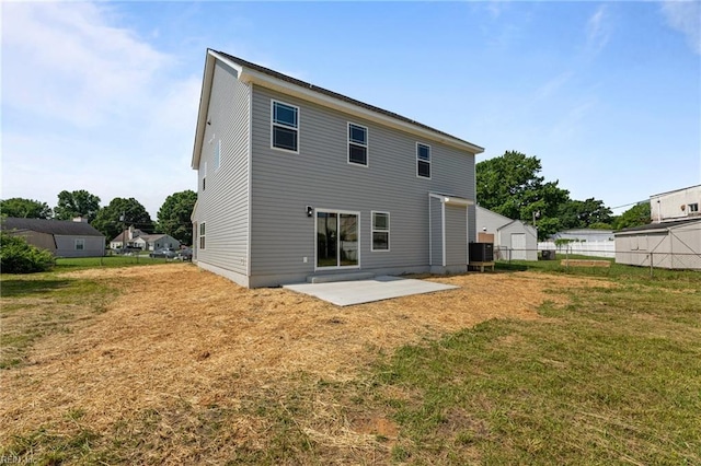 4 Roundtree Cir, Hampton, VA 23661 - back of house with a patio