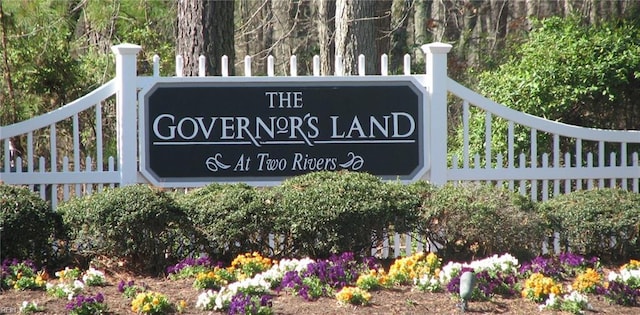 2116 Harpers Ml, Williamsburg, VA 23185 - view of community sign